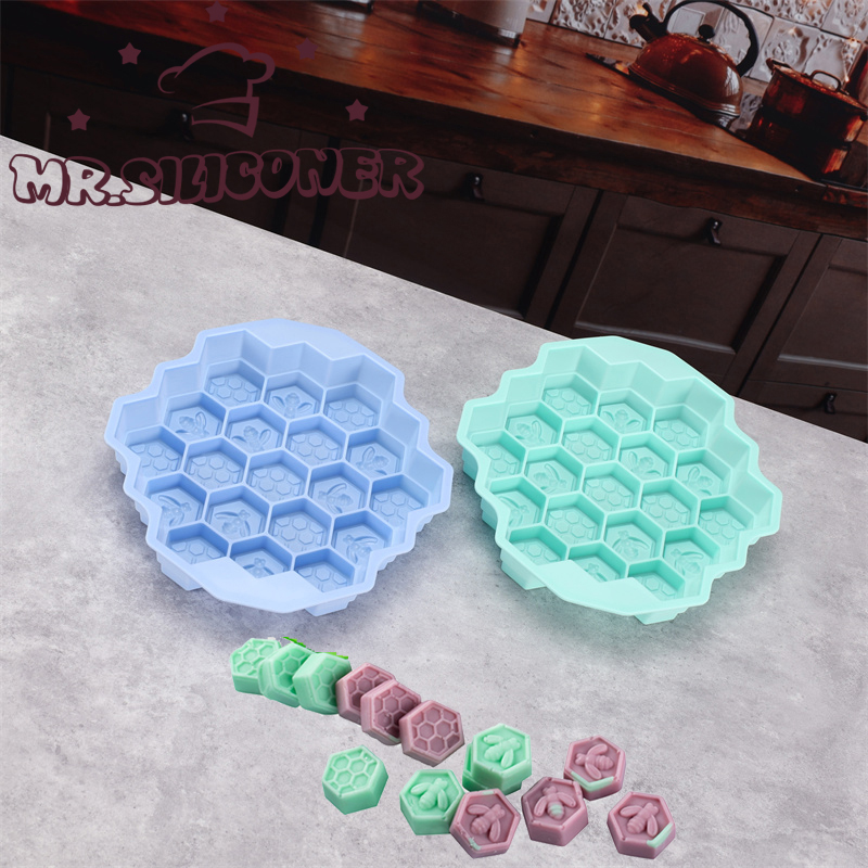 Silicone 19 Mobile Bee Honeyco - огляд і ціна Eco Soap